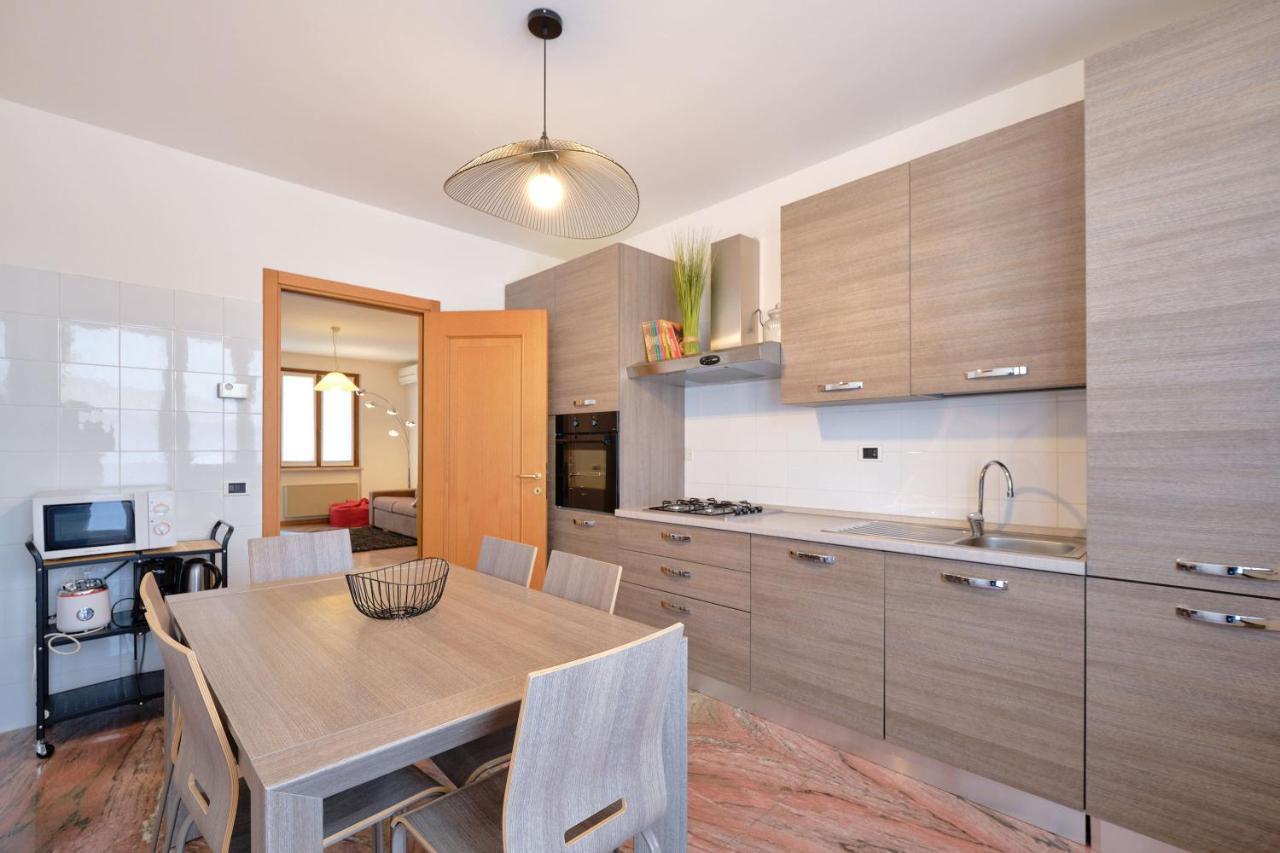 Apartmentsgarda - Gardalux Apartamento *